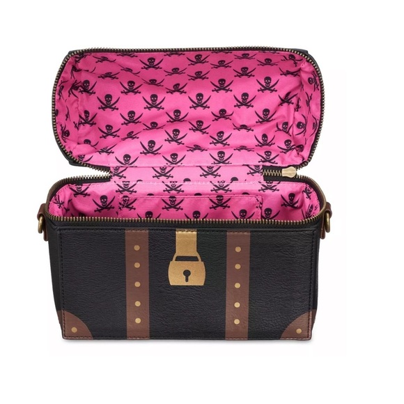 Redd Treasure Chest Handbag – Pirates of the Caribbean - Picture 3 of 6